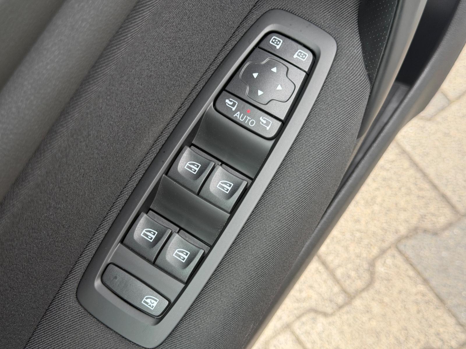 Renault Megane IV GT Automatik CarPlay Kamera AHK Spur