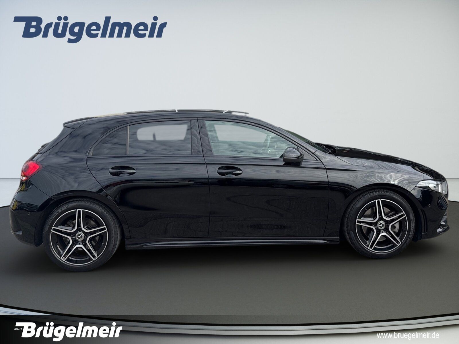 Mercedes-Benz A 250 AMG Line 4Matic NAVI MBUX BURMESTER PANO foto 4