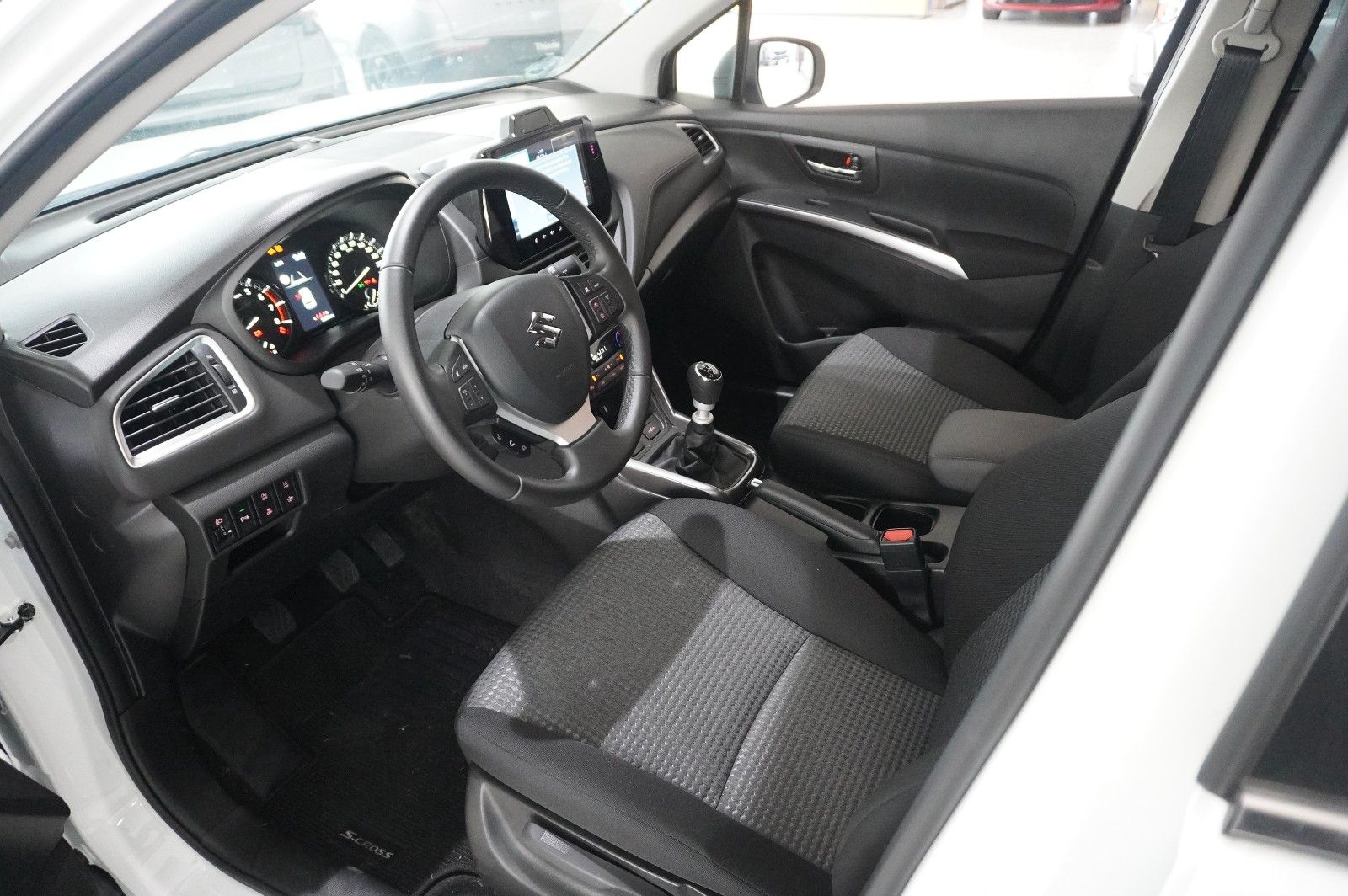 Fahrzeugabbildung Suzuki (SX4) S-Cross 1.4 COMFORT NAVI/LED/KAMERA/SH/DAB