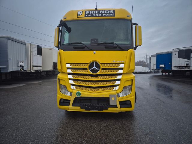 Mercedes-Benz Actros 1843