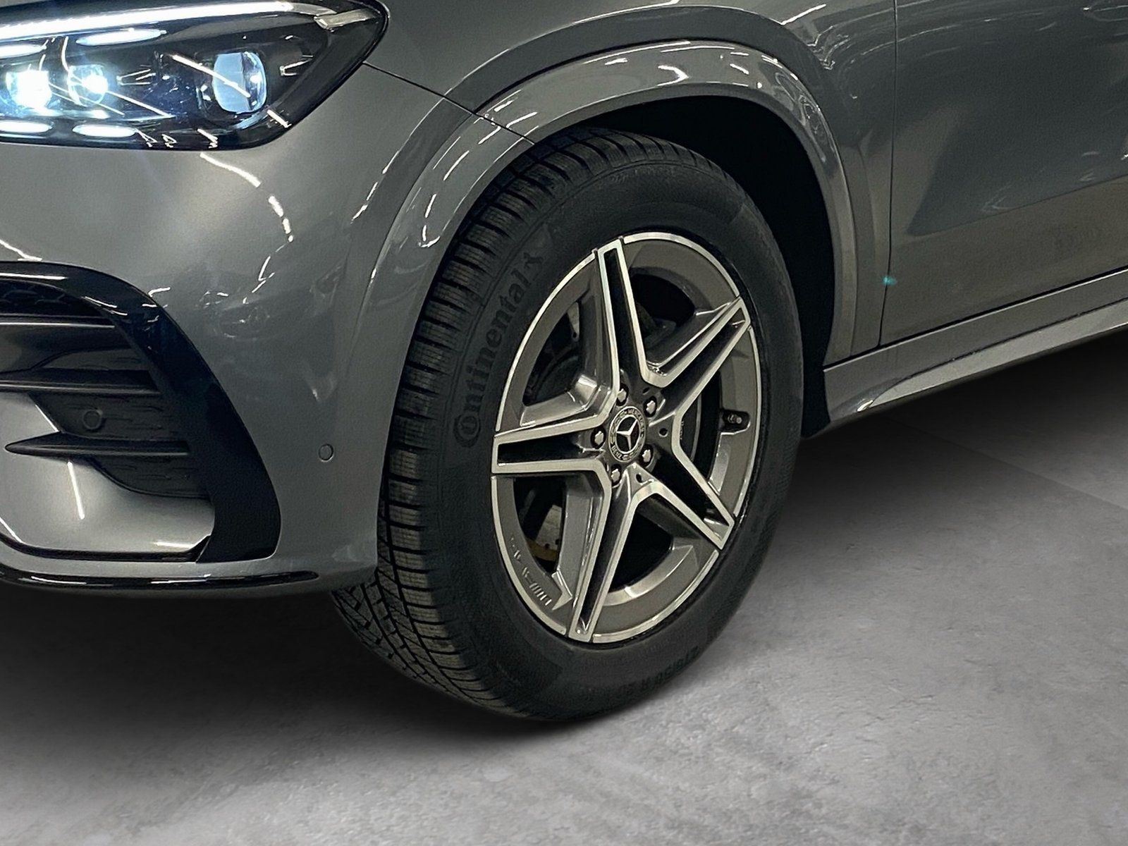 Fahrzeugabbildung Mercedes-Benz GLE 300 d 4M AMG*AHK*Airmatic*Distro*Pano*Burme*