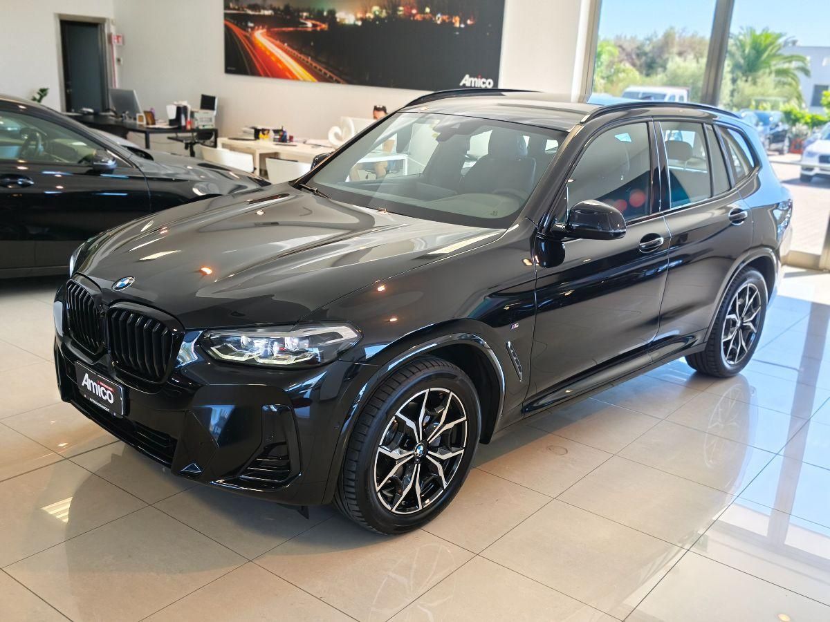BMW X3 xDrive20d 48V Msport Total Black 2023 imagem 2