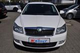 Skoda Octavia Combi Ambiente - Skoda Octavia aus 2010: Kombi