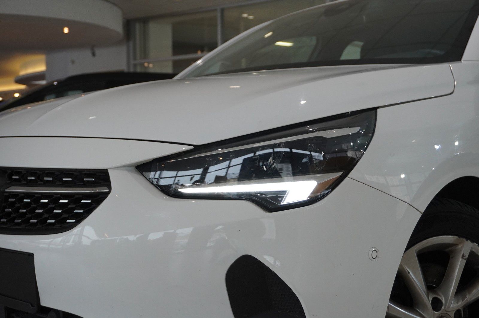 Fahrzeugabbildung Opel Corsa F 1.2T ELEGANCE NAVI/LED/VIRT/KAMERA/SPORT