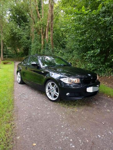 BMW 123D E82 M Paket VOLLAUSTATTUNG  TÜV Neu