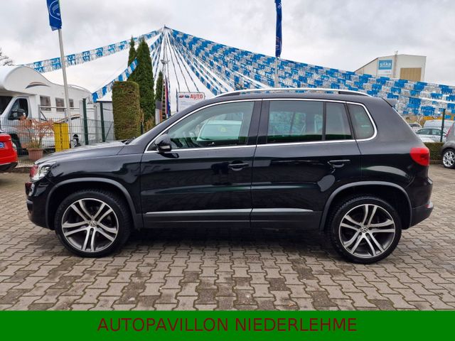 Volkswagen Tiguan*R-Line*Klima*BI-Xenon*Alu*Allwetter*Kamer