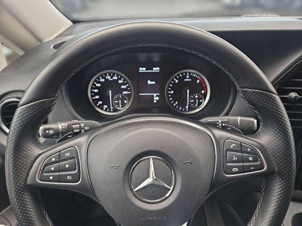 Fahrzeugabbildung Mercedes-Benz Vito 119 Mixto lang 5 Sitze LED DISTRONIC 180°Tü