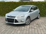 Ford Focus Lim. Titanium *TÜV Neu+Keyless+Andr&Apple* - gebrauchte Ford Focus aus dem Jahr 2012