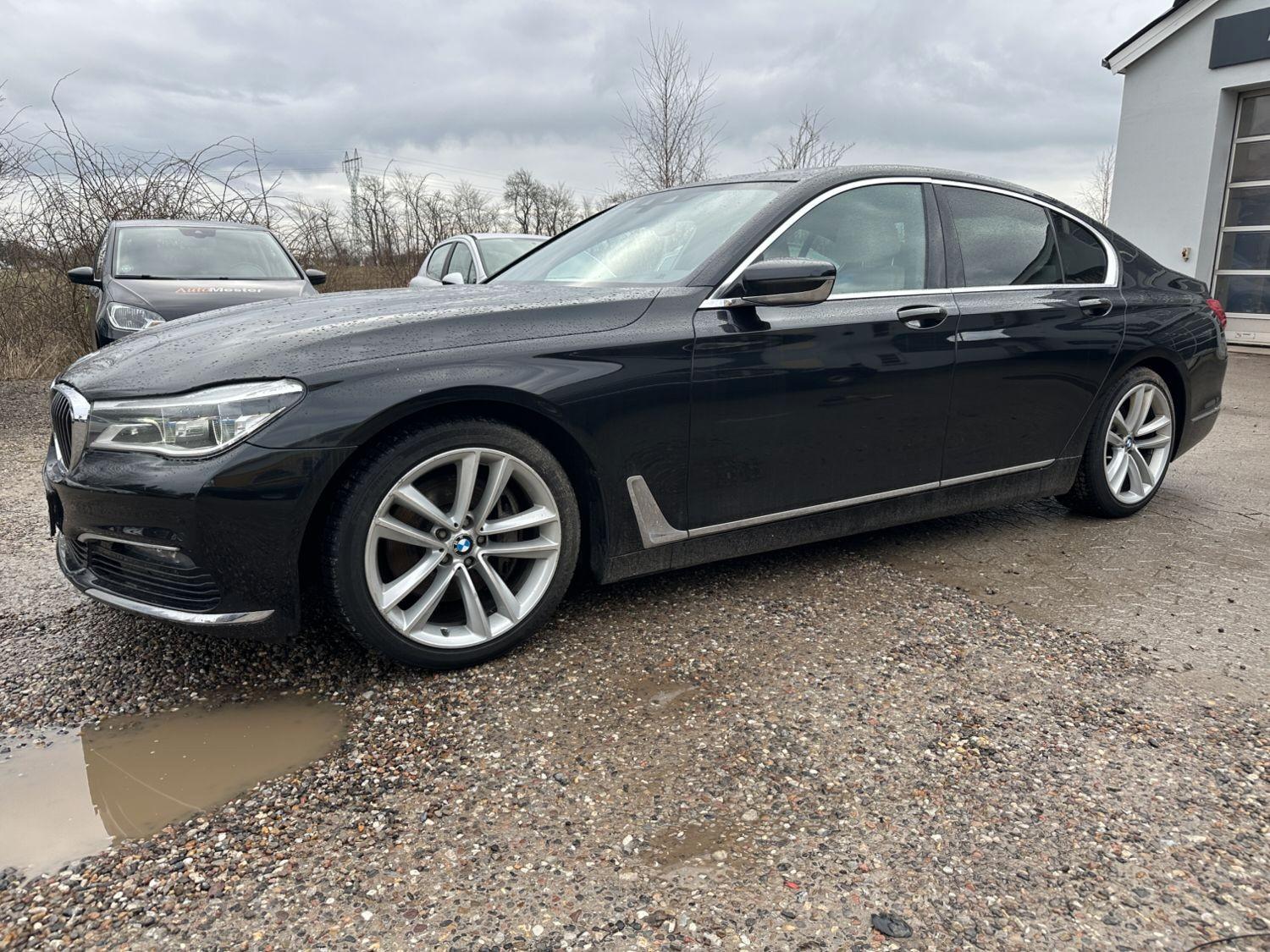 BMW 730d ~ACC~PANO~HuD~SoftClose~RFK~HIFI>L-A-Z-E-R<