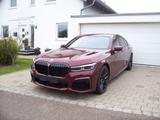 BMW 745Le xDrive M Sportpaket 3xTV/B&W/Pano/20/Laser - rote BMW 7er Reihe