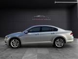 Volkswagen Passat Lim. Comf.*AUTOM.*KAMERA*PDC*NAVI*1.HAND* - Volkswagen Gebrauchtwagen in Hannover