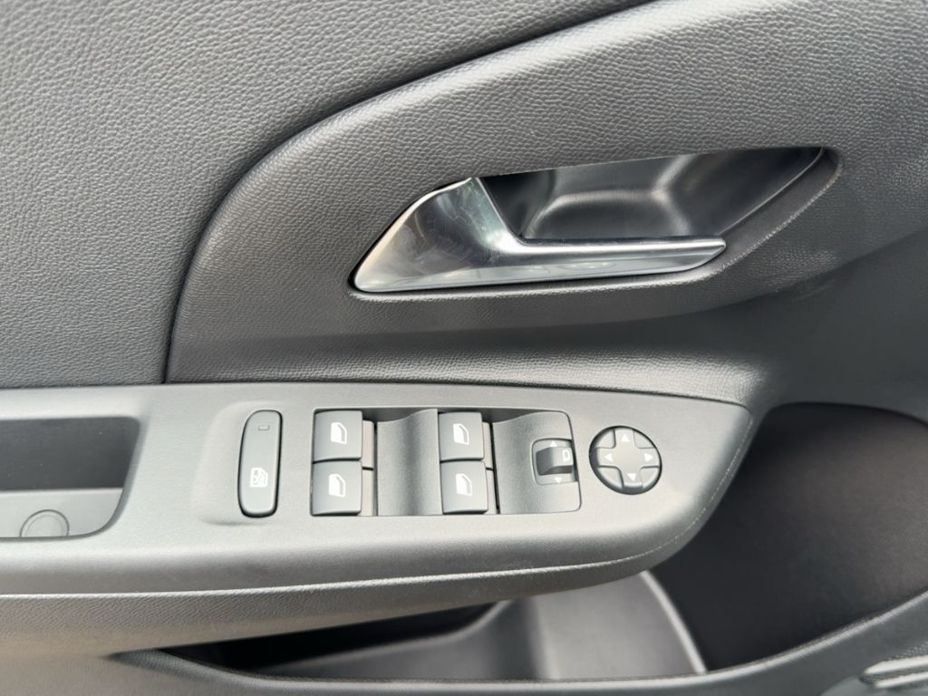 Fahrzeugabbildung Opel Corsa GS Hybrid, Allwetterreifen, Rückfahrkamera