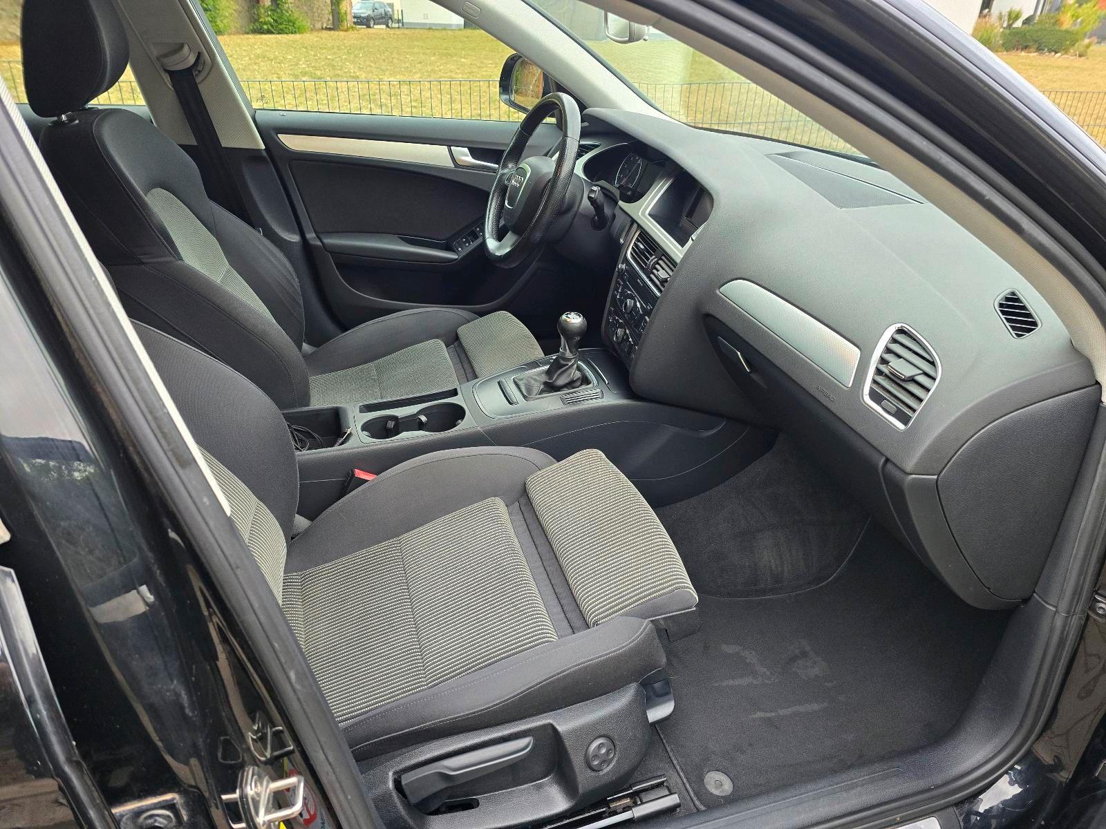 Audi A4 2008 — photo 11