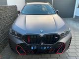 BMW X6 M60 , Neupreis 150.000 €  - gebrauchte BMW X6 M60 aus dem Jahr 2024