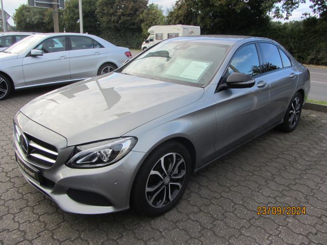 Mercedes-Benz C 250 CGI Avantgarde Automatik LED PTS u.v.m.