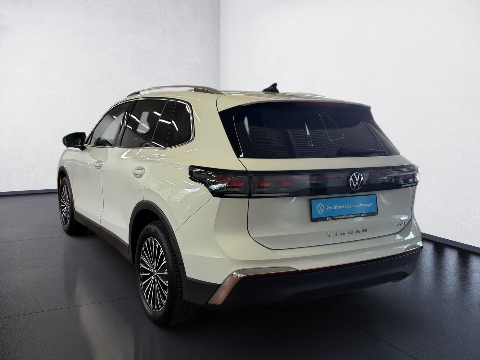 Volkswagen Tiguan 1.5e TSI Elegance DSG HD-Matrix AHK HuD N foto 4