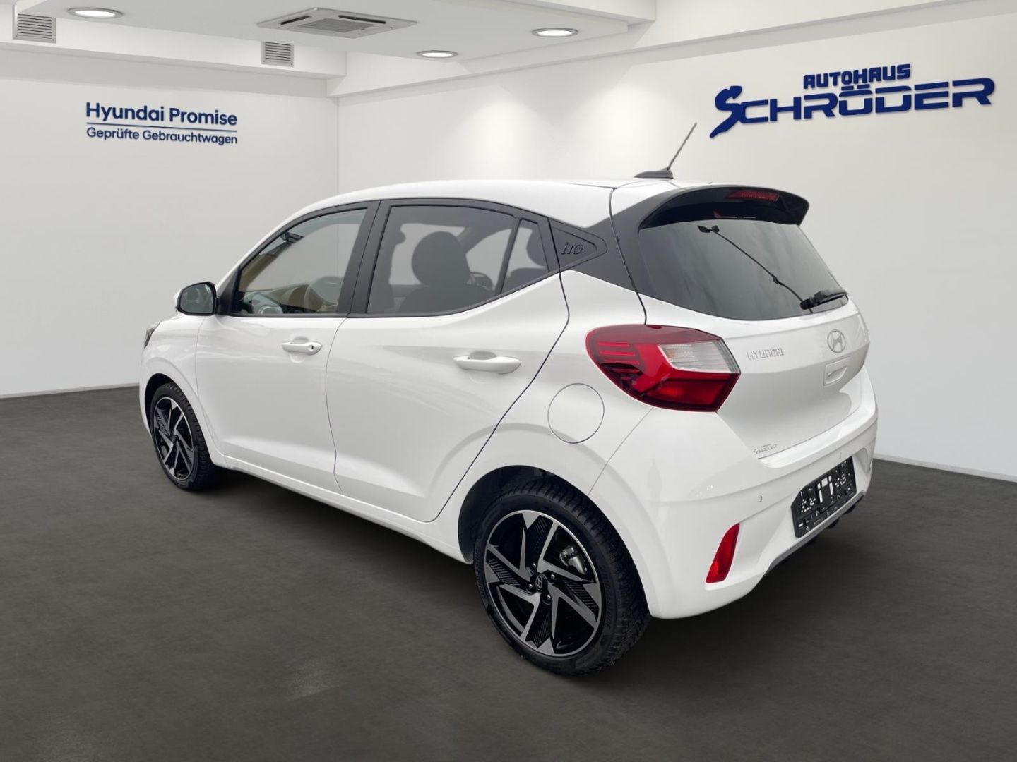 Fahrzeugabbildung Hyundai i10 1.2 Prime Allwetter Navi Kamera Sitzheizung