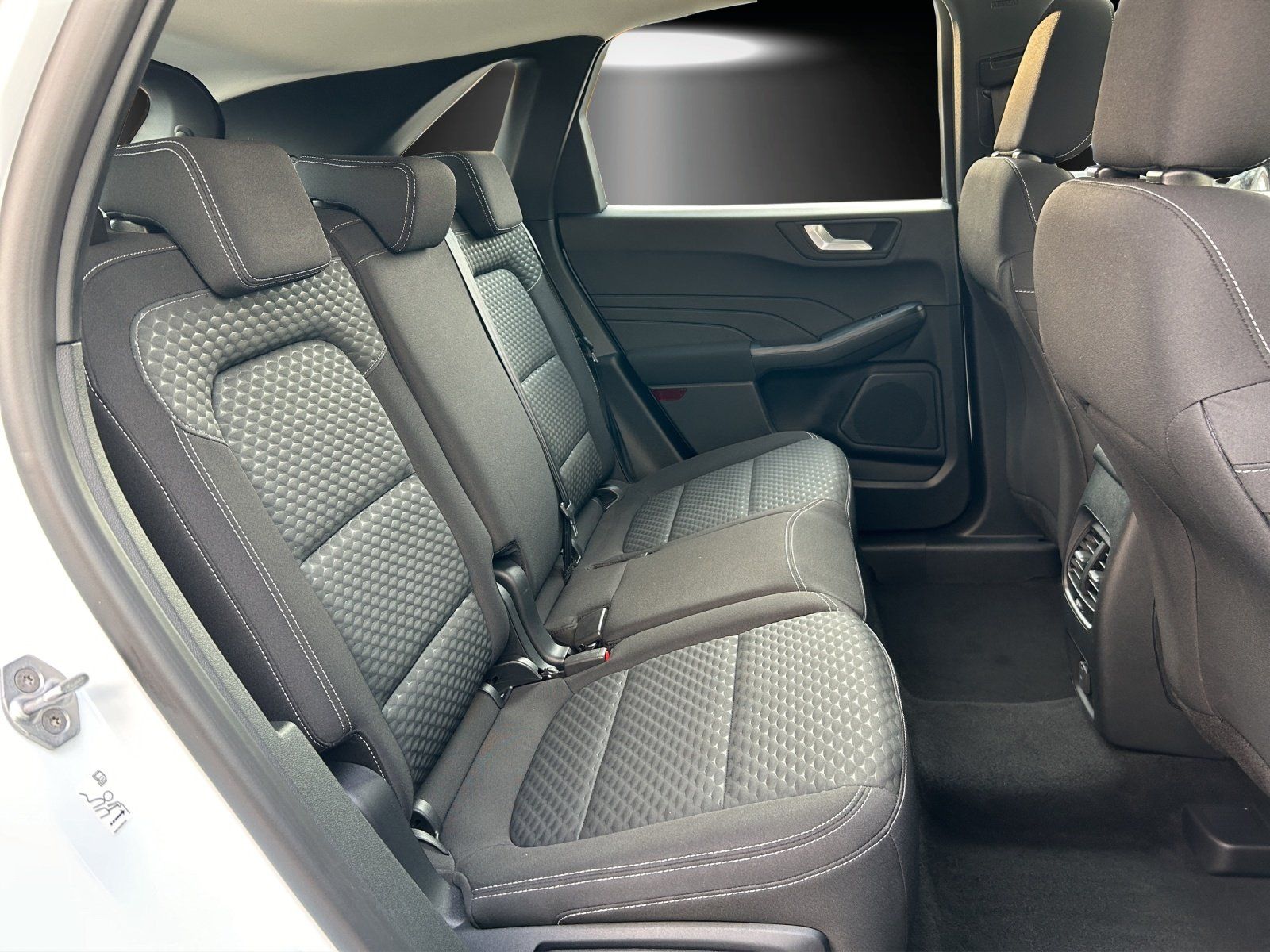 Fahrzeugabbildung Ford Kuga 2.5 Duratec Plug-in-Hybrid PHEV/SYNC3/SHZ/