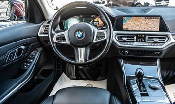 Fahrzeugabbildung BMW 320i Limo. Advantage VIRUTAL|LED|AMBIENTE|CAM
