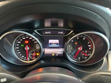 MYAUTOCENTER – Gebraucht- und Jahreswagen mit Werkstattservice in Pfaffenhofen Mercedes-Benz CLA 200 Shooting Brake *LED*NAVI*KAMERA*
