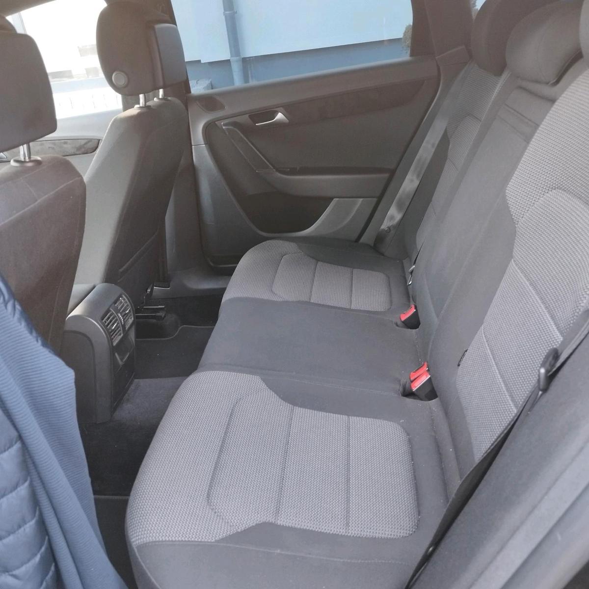 Volkswagen Passat 2013 — photo 8