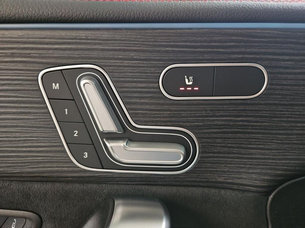 Fahrzeugabbildung Mercedes-Benz CLA 200 SB +AMG+AHK+STANDHEIZUNG+SOUND+DISTRONIC