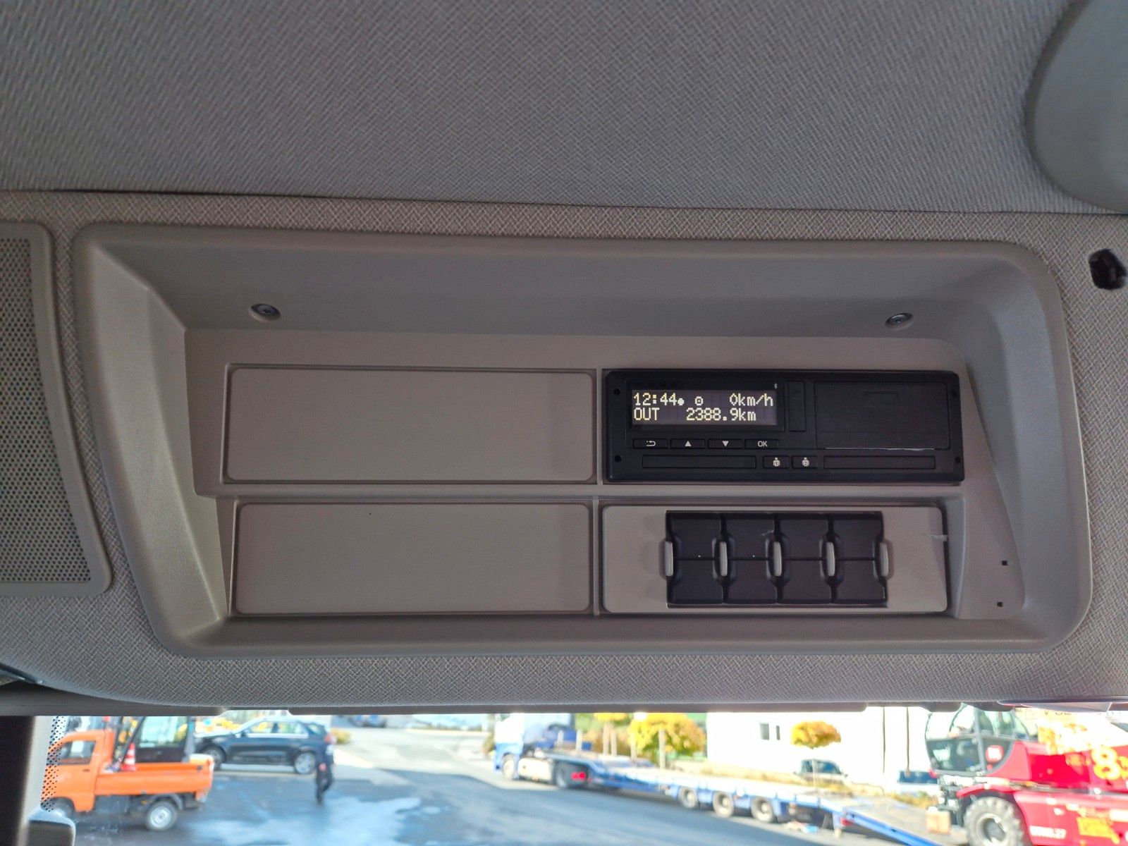 Fahrzeugabbildung Iveco AD200X46/P HR OFF Palfinger PK 12.501 Funk AHK