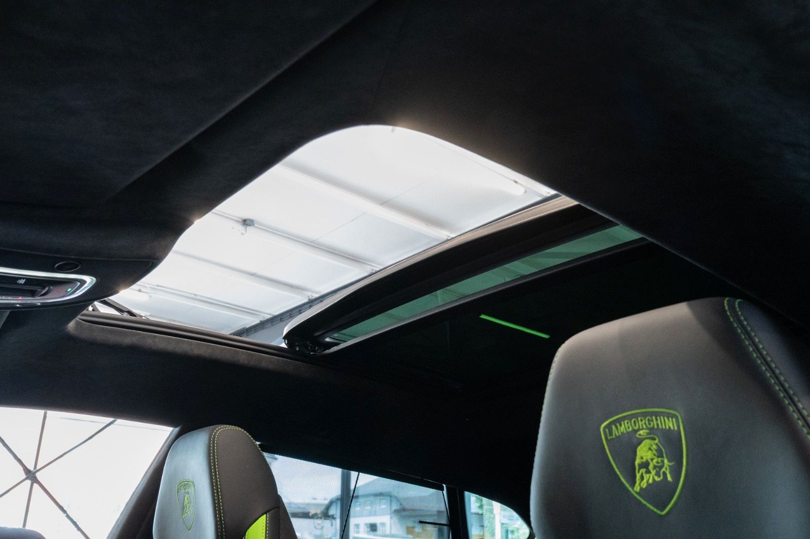 Lamborghini Urus S 4.0 V8|AKRAPOVIC|CARBON|PANO|B&O|ACC foto 21