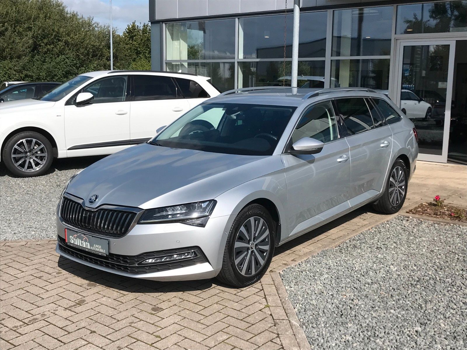 Skoda Superb - 1