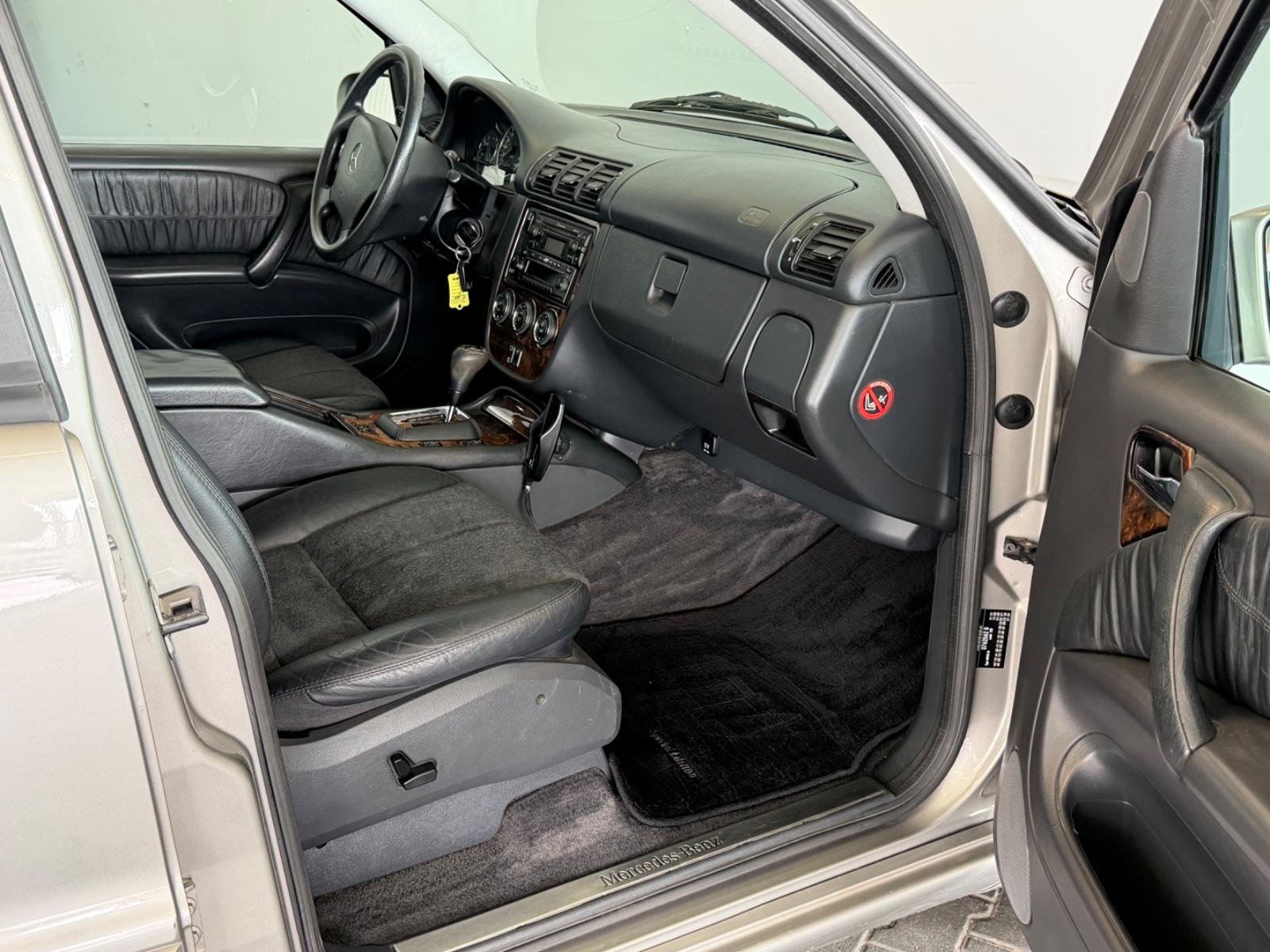 Mercedes-Benz ML270 2005 — photo 12