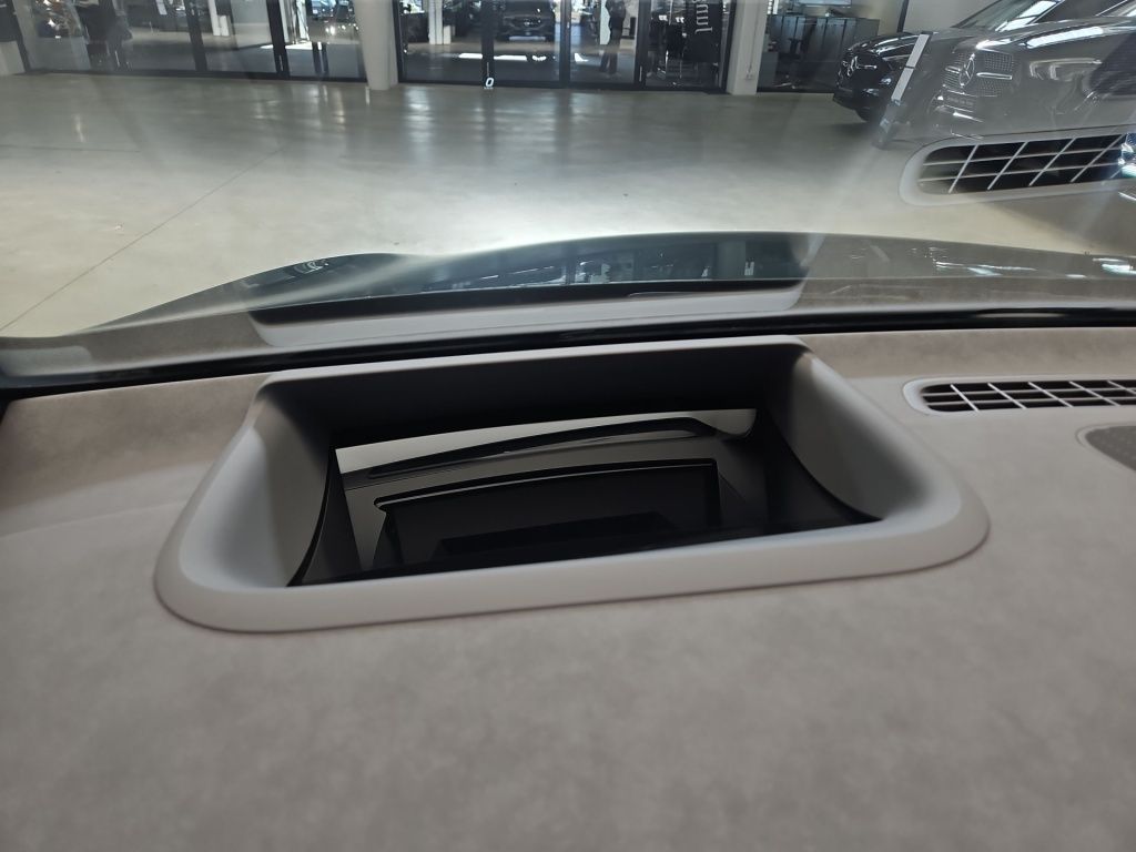 Fahrzeugabbildung Mercedes-Benz EQE 300 Avantg. AHK ACC Pano LED Massage HUD 360