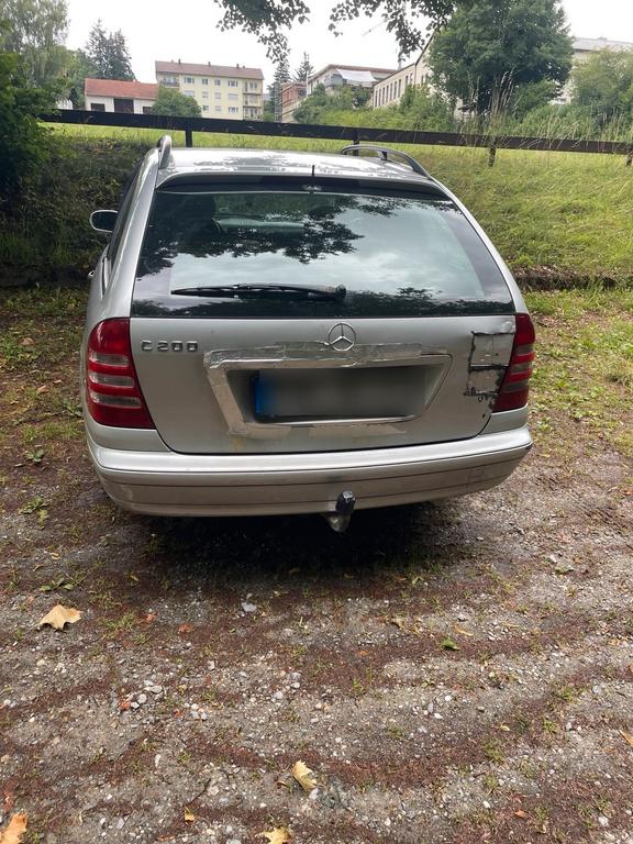 Mercedes-Benz C 200