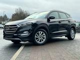 Hyundai Tucson 2WD Navi Rkam 1.Hand Sitzheiz TopZustand - Hyundai Gebrauchtwagen in Frankfurt