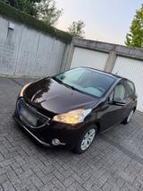 Peugeot 208 //1.2 Active ATM neu! 100km - Peugeot 208 in Mönchengladbach