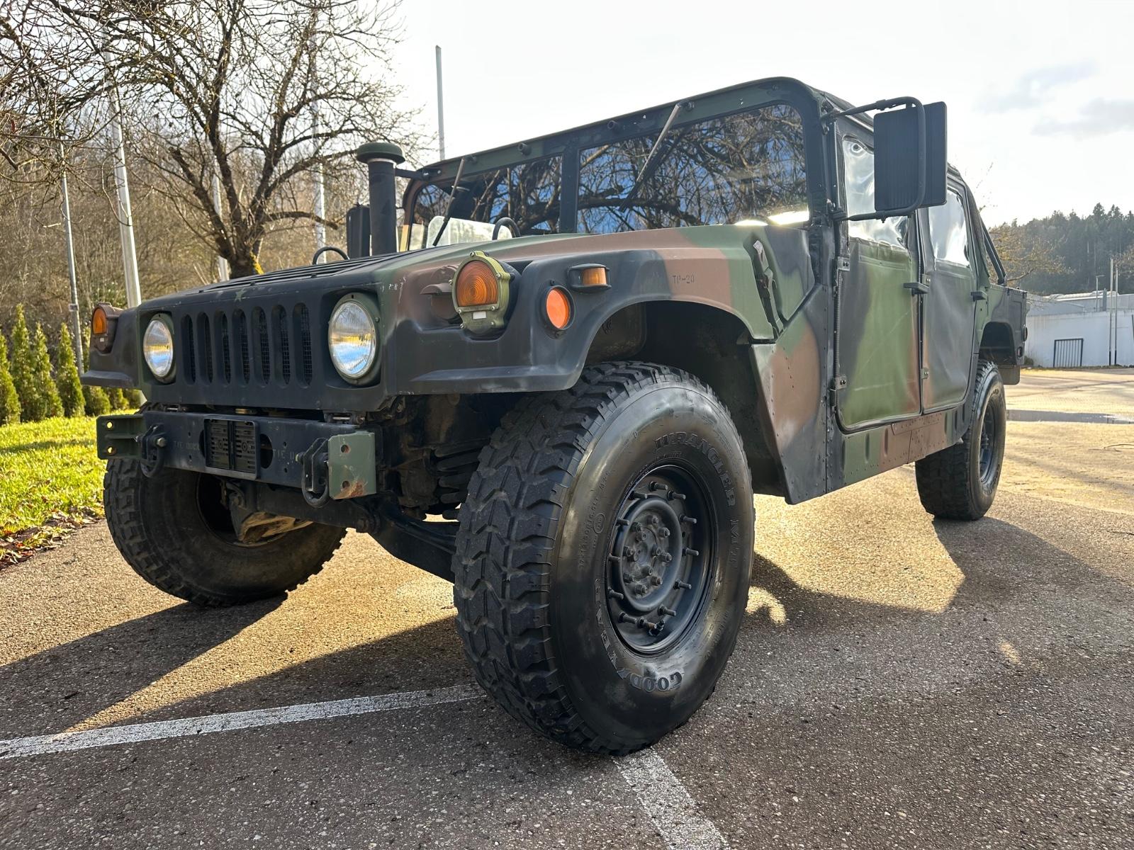 Hummer H1 Humvee 6,2L V8 Diesel/H-Zulassung/6.900 Miles
