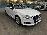 Audi A3 1.5 TFSI S tronic Sportback //STANDHZG.//NAVI - Audi A3: Standheizung, Sportback