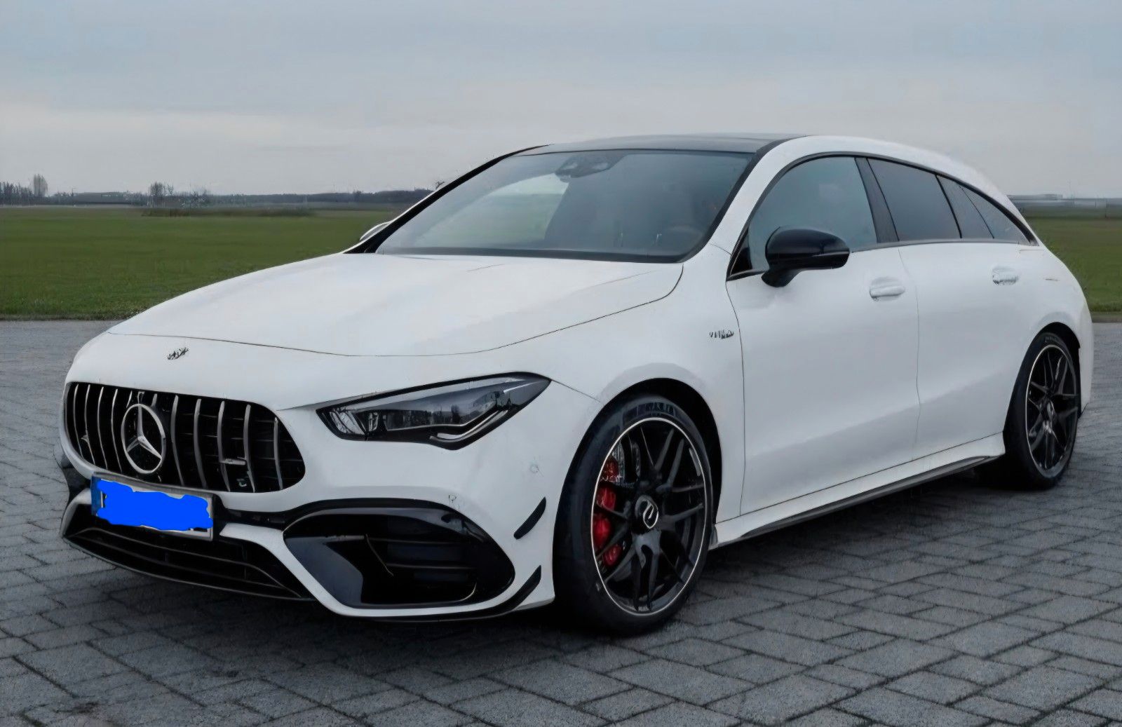 MERCEDES-BENZ CLA 45 AMG Shooting Brake Mercedes-AMG CLA 4...