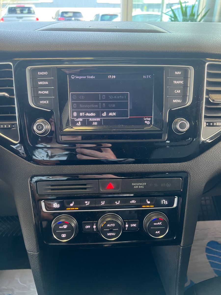 Fahrzeugabbildung Volkswagen Golf Sportsvan 1.4 TSI DSG Highline