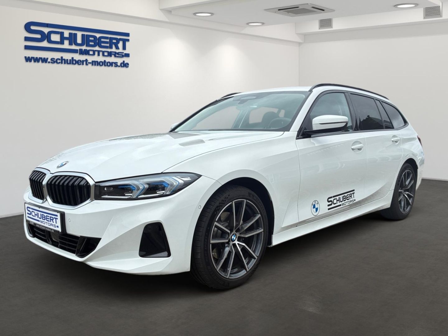 BMW 320 i Touring INNOVATIONS-P COMFORT-P Park-Ass