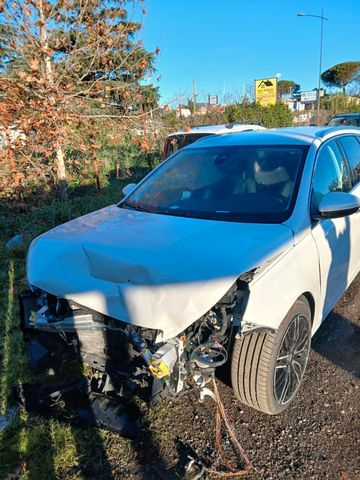 Peugeot 308 BlueHDi 130 S&S SW Style