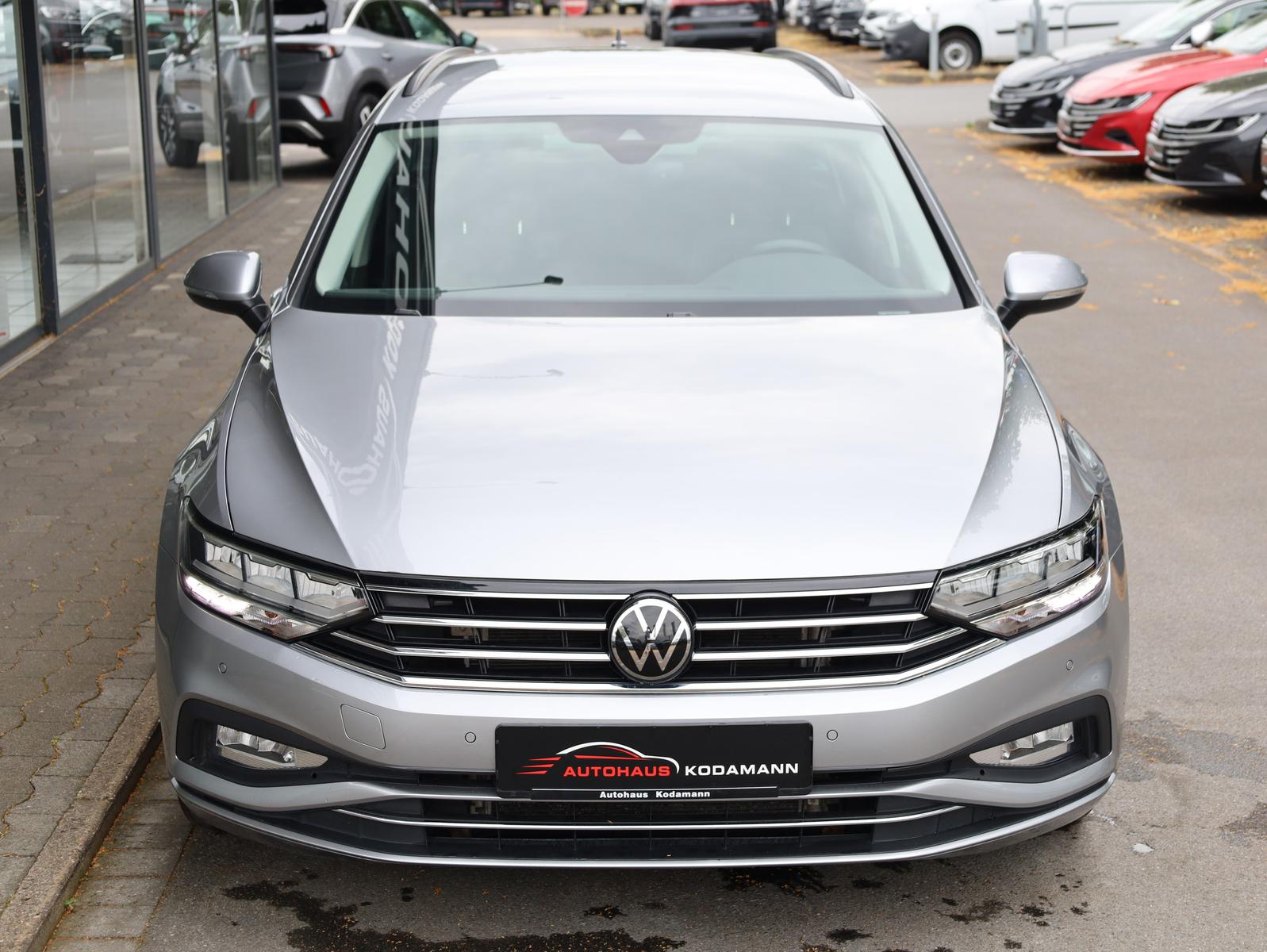 Volkswagen Passat Variant R-Line Sport*Virtual*Kamera*19"