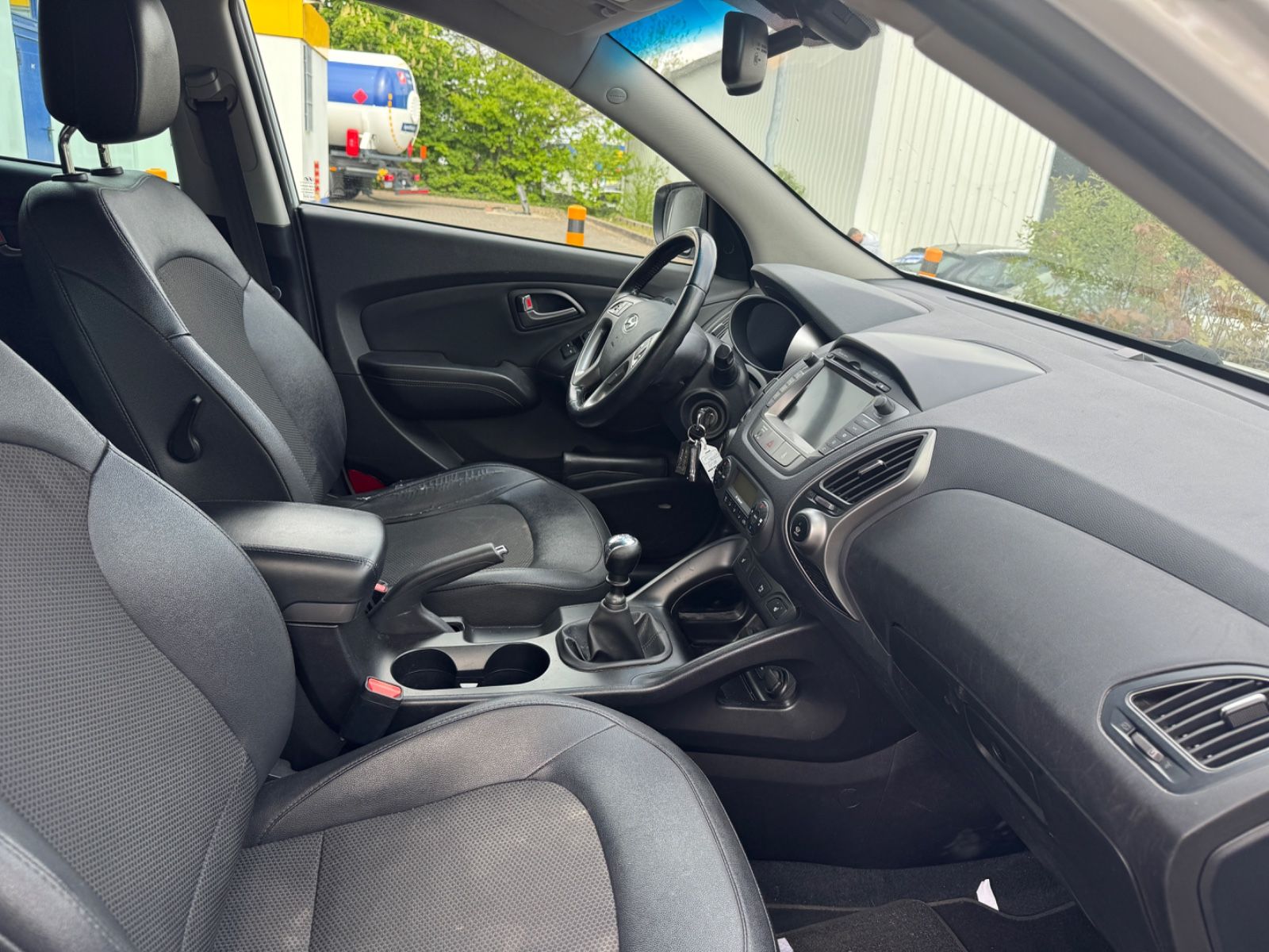 Fahrzeugabbildung Hyundai ix35 blue 1.7l CRDi Finale 2WD Leder+Navi