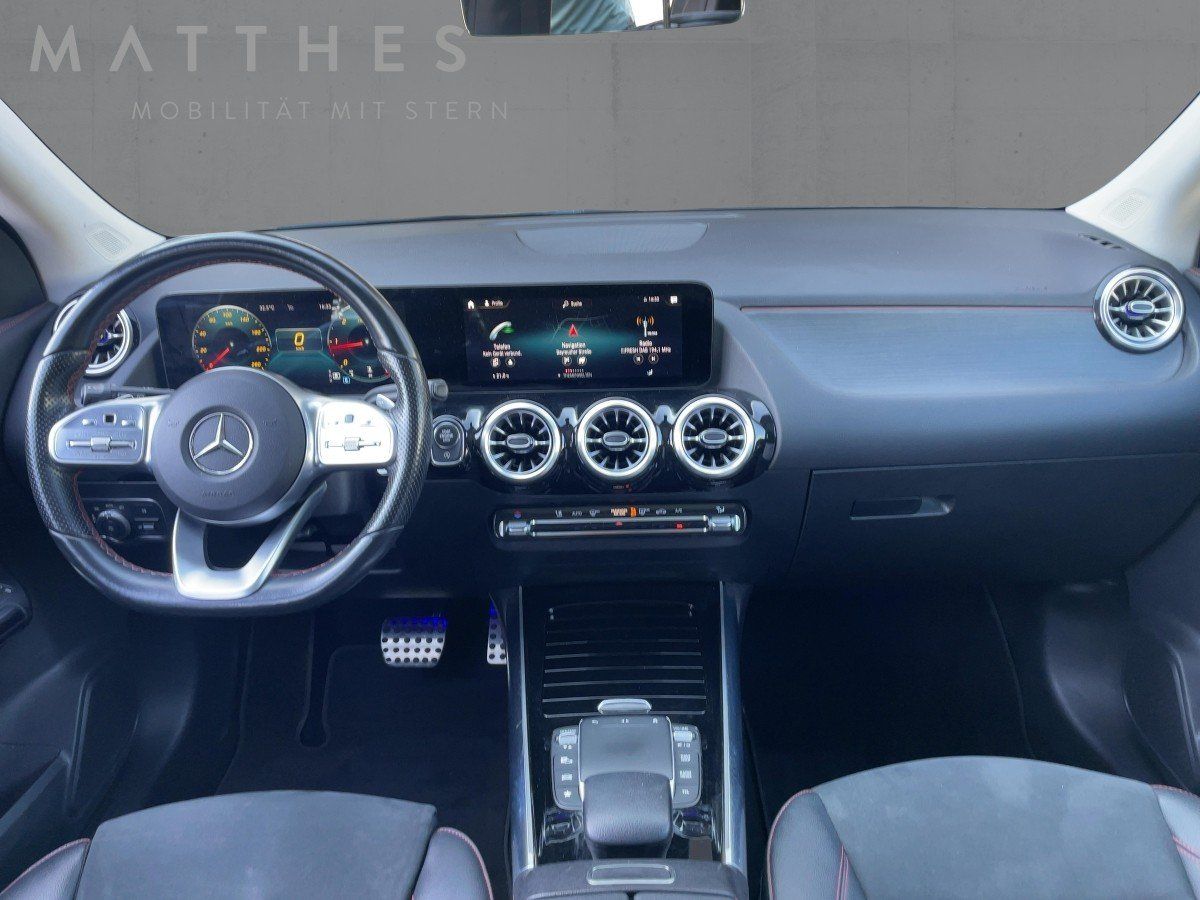 Fahrzeugabbildung Mercedes-Benz GLA 200 d 4M AMG/Night/Pano/360°/LED