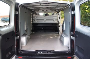 Opel Vivaro - 8