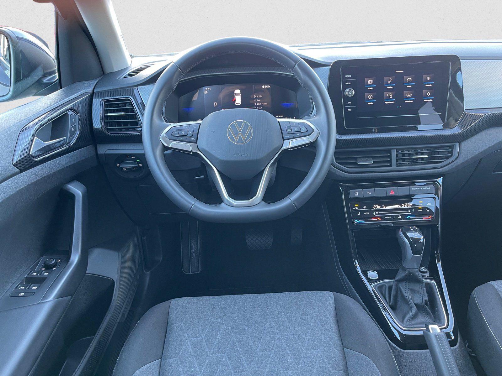 Volkswagen T-Cross - Bild 11