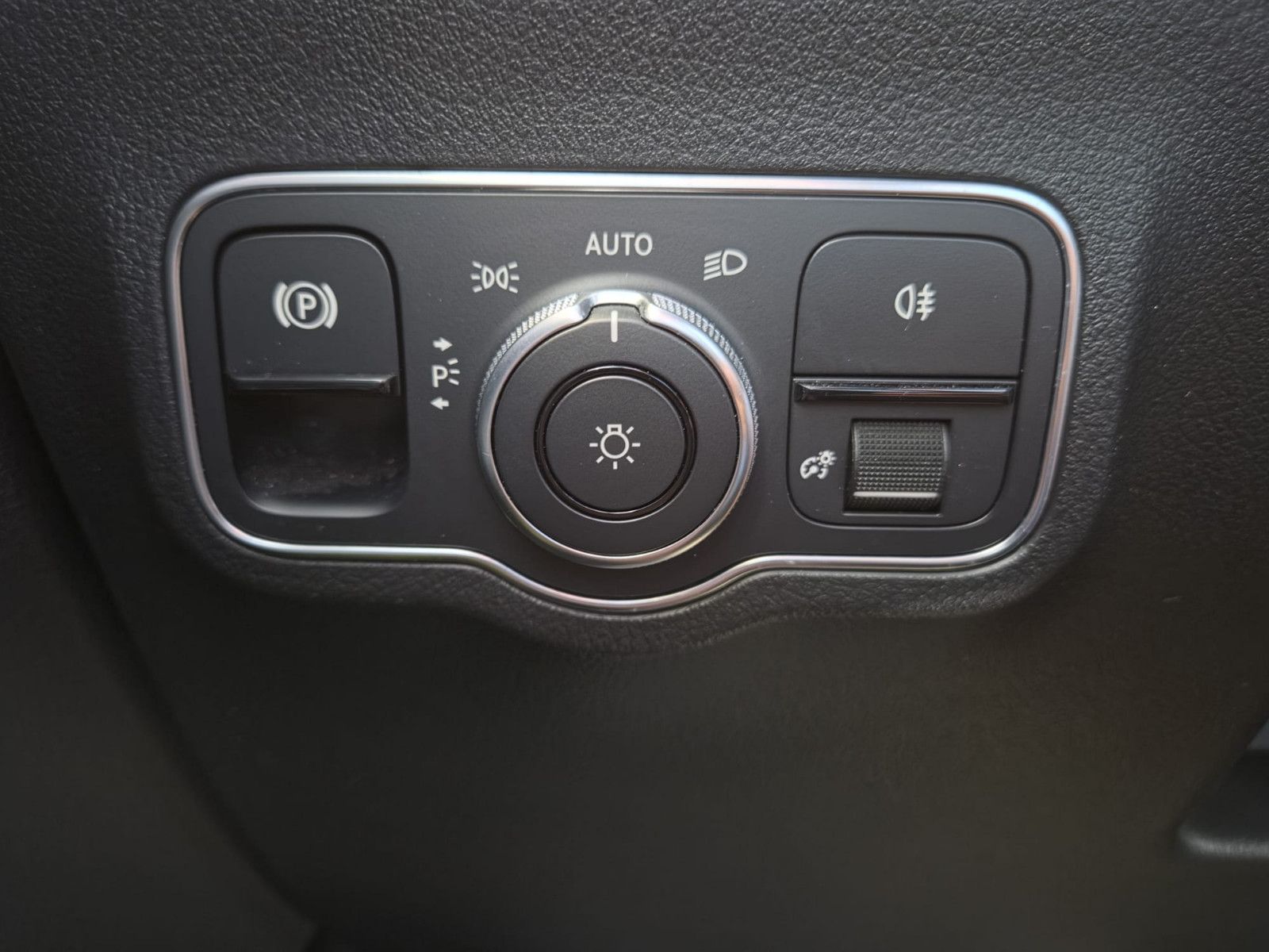 Fahrzeugabbildung Mercedes-Benz B 200d /Automatik/LED/Kamera/NAVI/GARANTIE