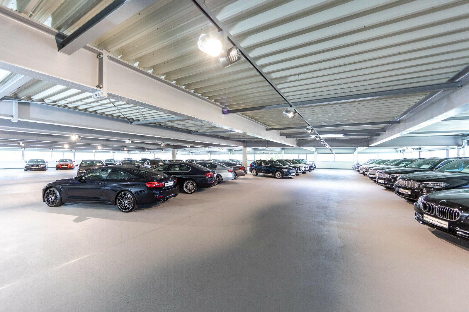 showroom-image-bottom