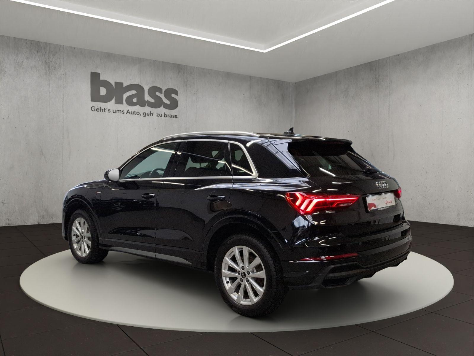 Audi Q3 TFSI e S line 45 e 180(245) kW(PS) S tronic