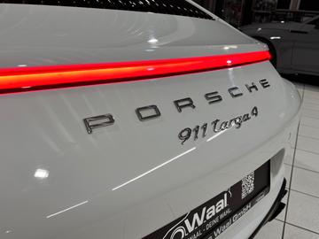 صورة 10 لـ 2017 Porsche 911 URMODELL