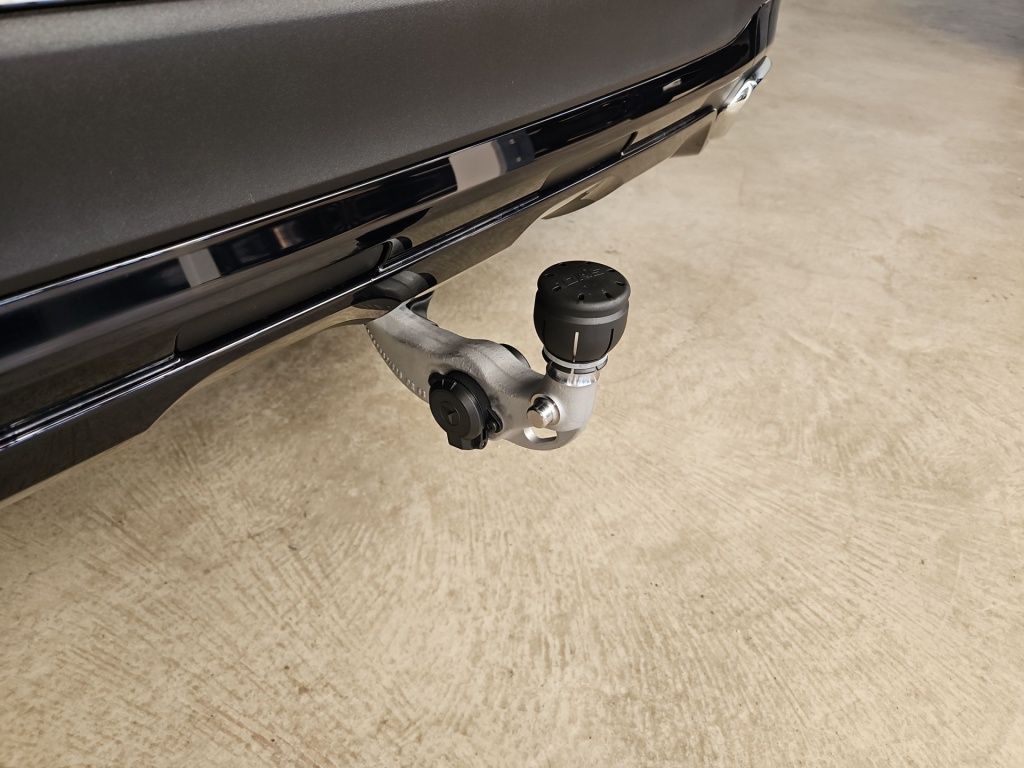 Fahrzeugabbildung Mercedes-Benz GLC 300 de 4MATIC +AMG+NIGHT+AHK+MEMORY+PANO+